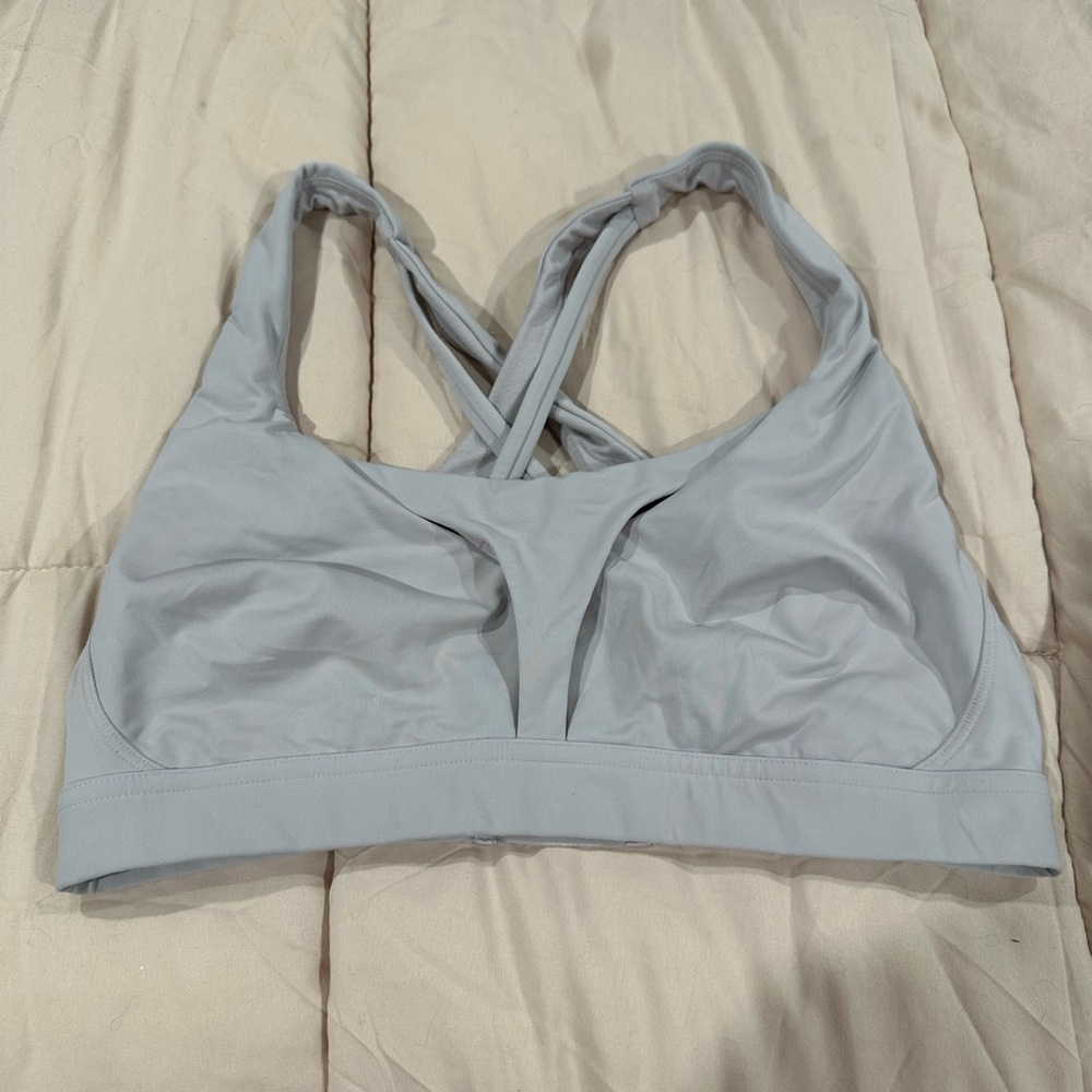 Lululemon Stash it All Bra in Grey 8 C/D - Picture 3 of 9